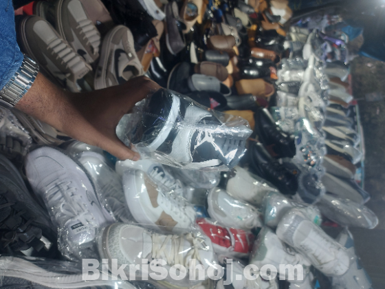 Nike Air Jordan 4 Retro Military Black White